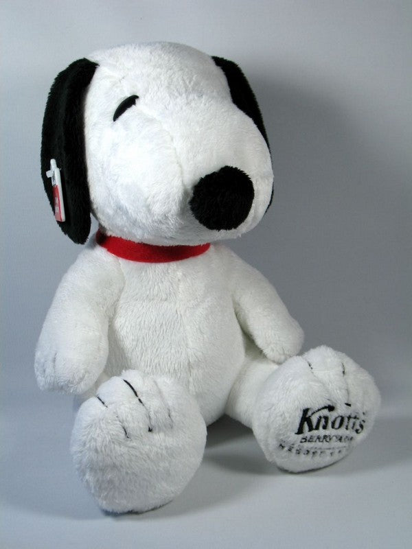 knotts berry farm snoopy plush