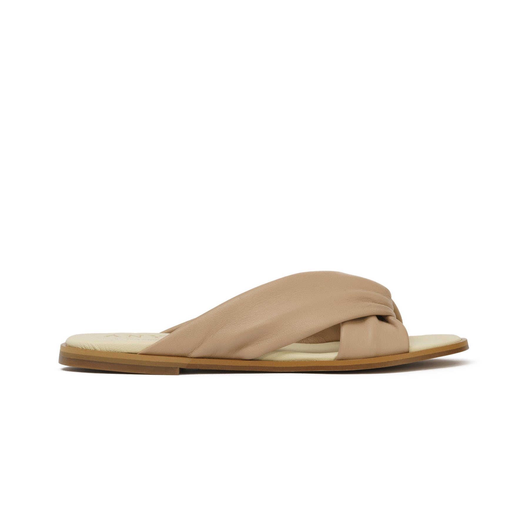 Alicante Flat (Beige) – ANYI LU