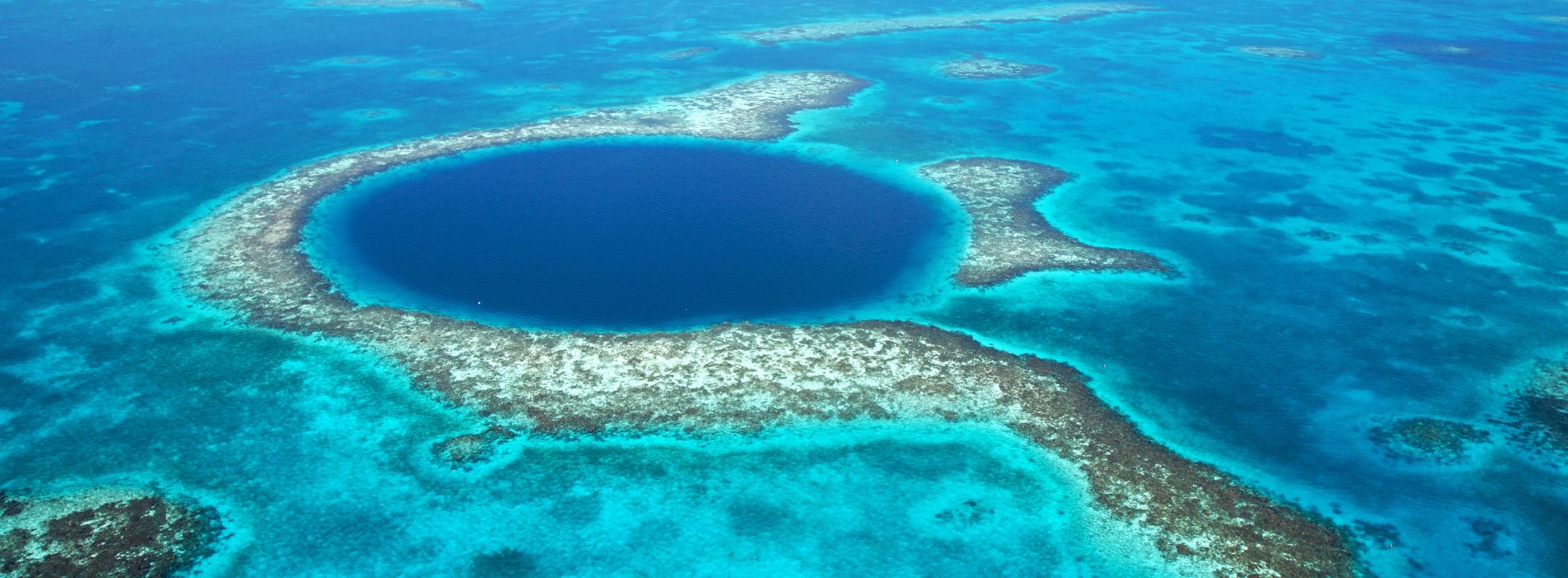 Great-Blue-Hole-Belize