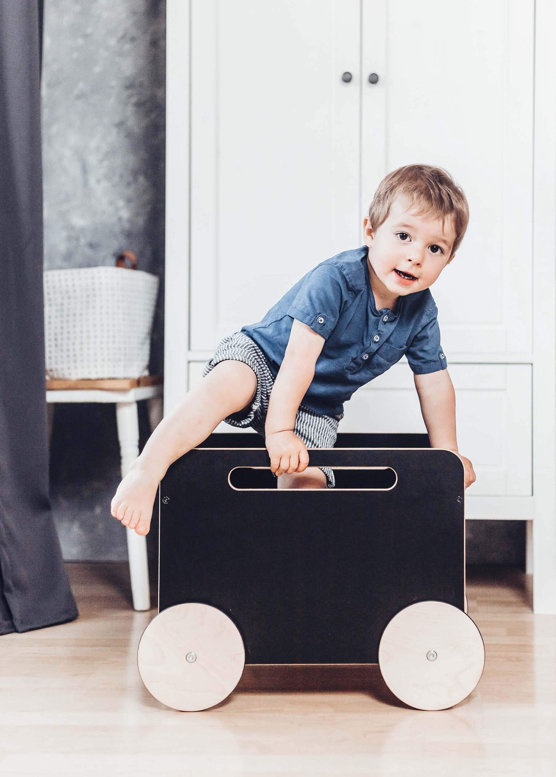 ooh noo toy chest on wheels