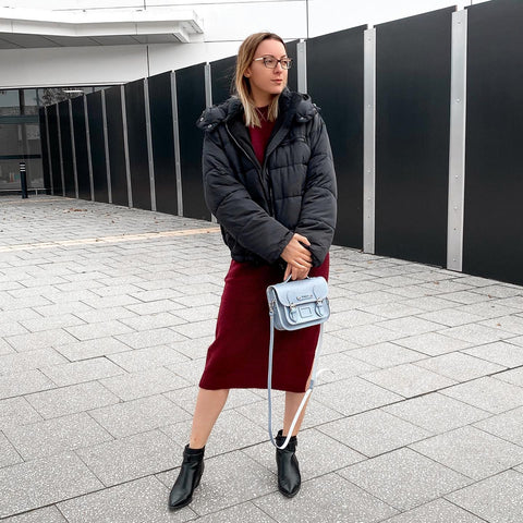 Robin Taylor of Robin In Style With a Zatchels mini satchel handbag