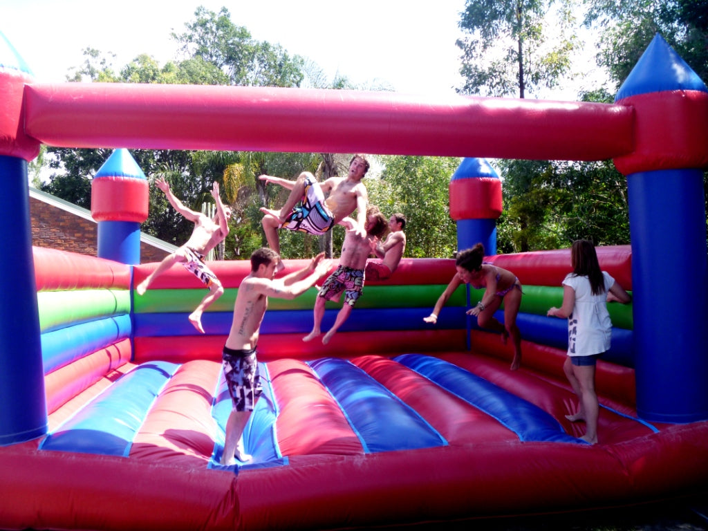 TOP 10 INFLATABLE HIRE PRODUCTS FOR PARTIES! – PARTY GOAT