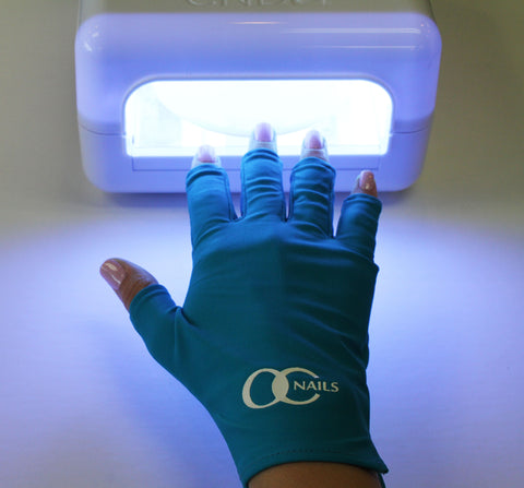 OC NAILS UV SHIELD GLOVE w/ CND SHELLAC LAMP