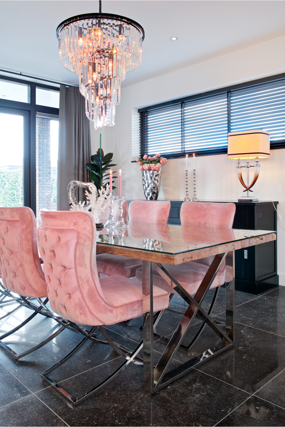 berouw hebben Maestro Schipbreuk Pink Velvet Dining Chair | OROA Scarlett | OROA.com