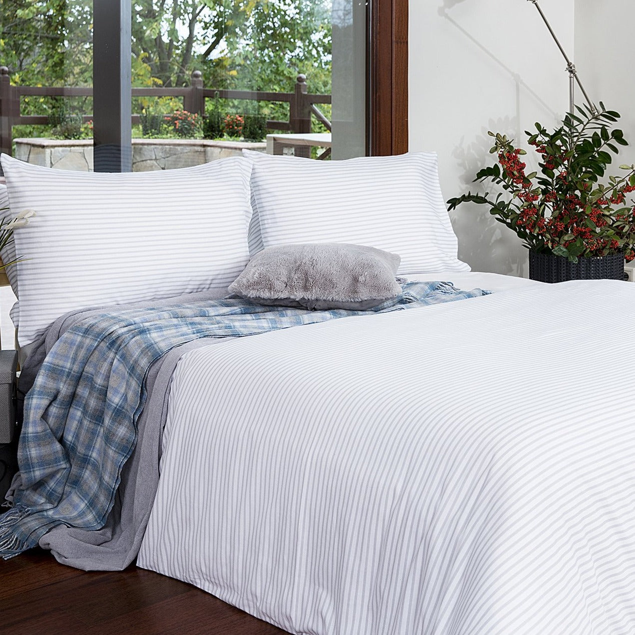 white flannelette duvet cover