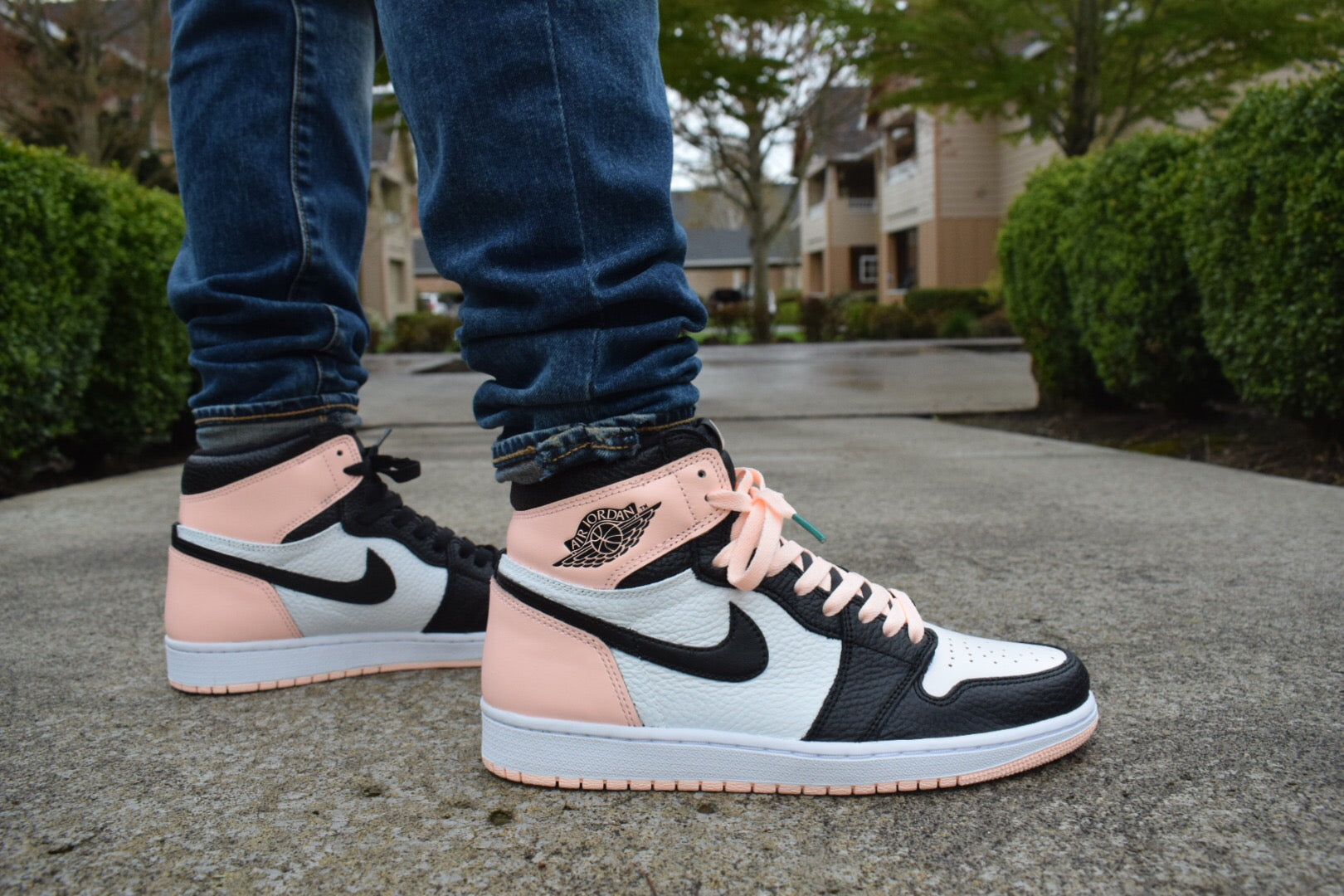 Custom Jordan 1 Crimson Tint Service 