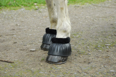 Rhinegold Fleece Trim Over Reach Boots