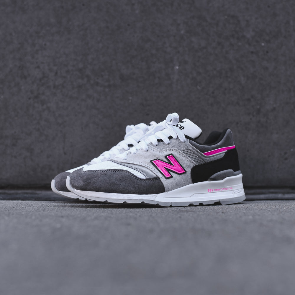 new balance 997 grey pink