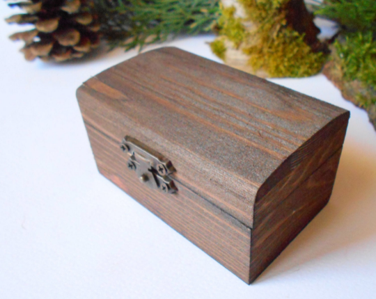Wooden chest box- small chest box- Brown finish wooden box with bronze -  Exiarts & Ecocrafts