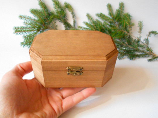 Wooden chest box- small chest box- Brown finish wooden box with bronze -  Exiarts & Ecocrafts