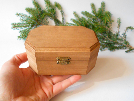 Wooden chest box- rectangular chest box- unfinished keepsake box with  bronze colored hinges- fir tree wood box- craft box- jewelry box