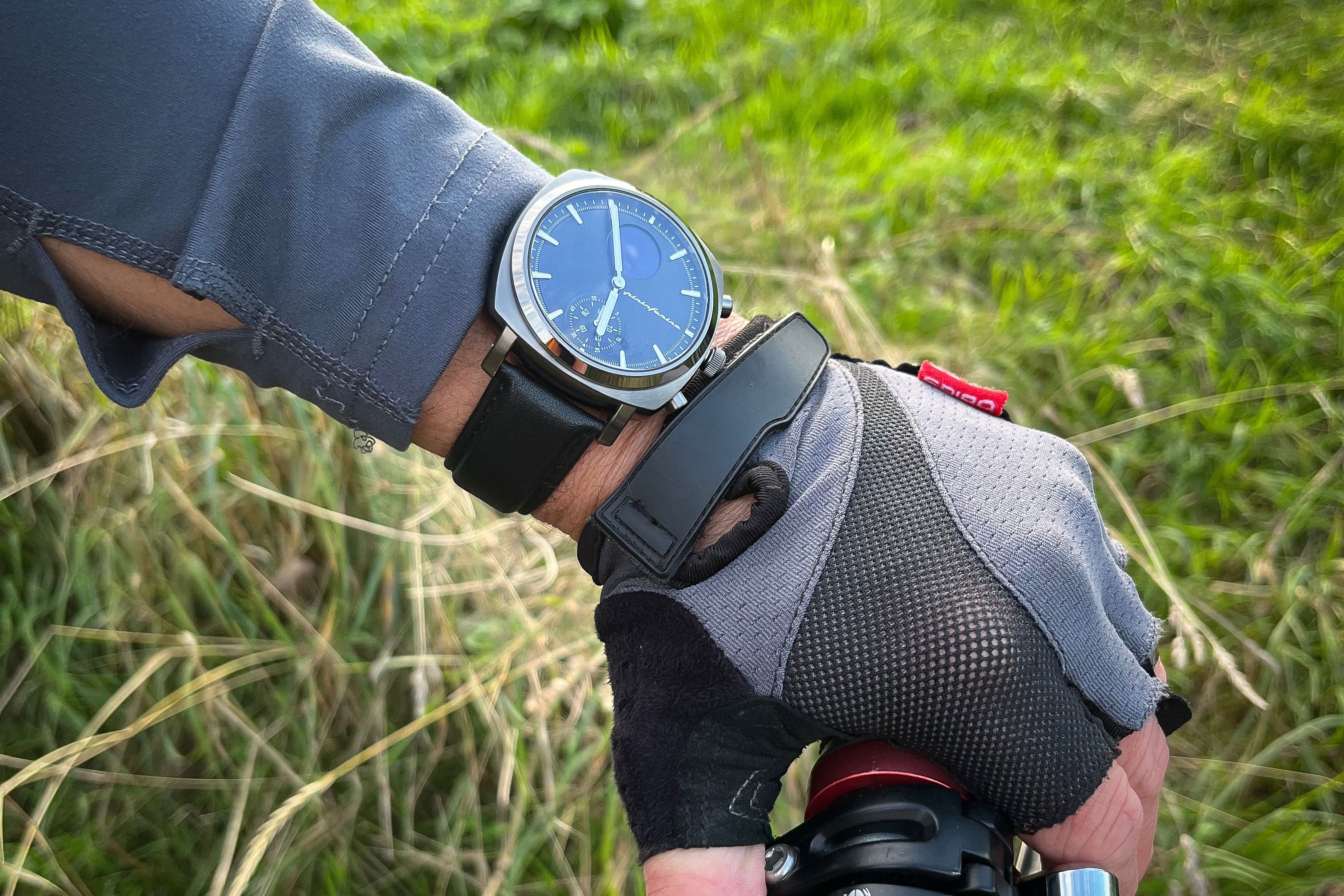 Nick wears the Pininfarina Senso Hybrid smartwatch in Slate Grey. The watch is also available in Moonlight Silver, Mercure Grey and Sunburst Rose Gold. 
