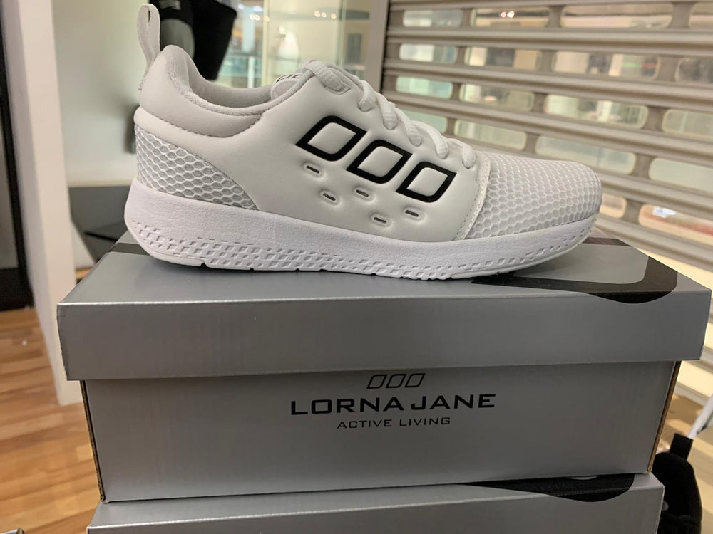 lorna jane elevate shoes