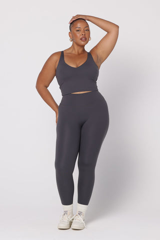 Black Yoga Set For Women W/ Sports Bra & Fitted Mesh Cropped Yoga Pants