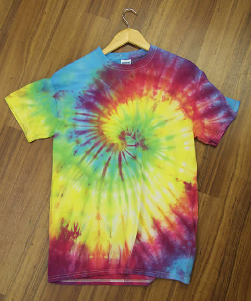 How to Tie Dye a T-Shirt: Tips & Techniques | The Hippy Clothing Co.