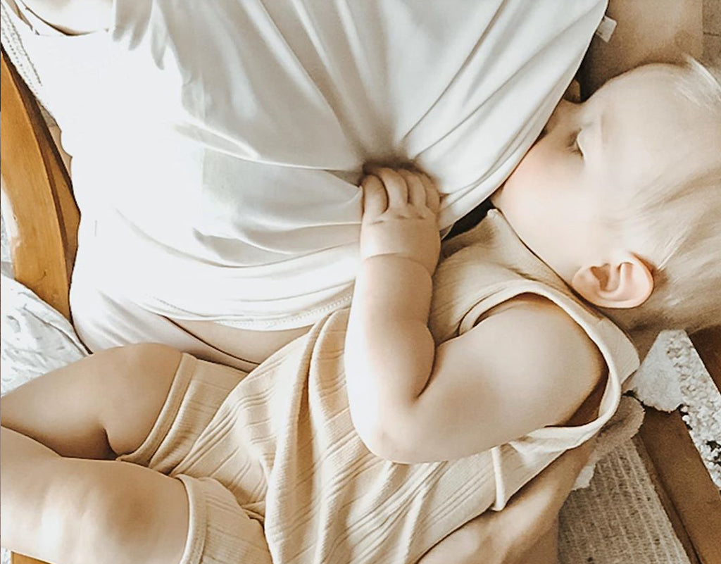 baby during 1 month old feeding schedule