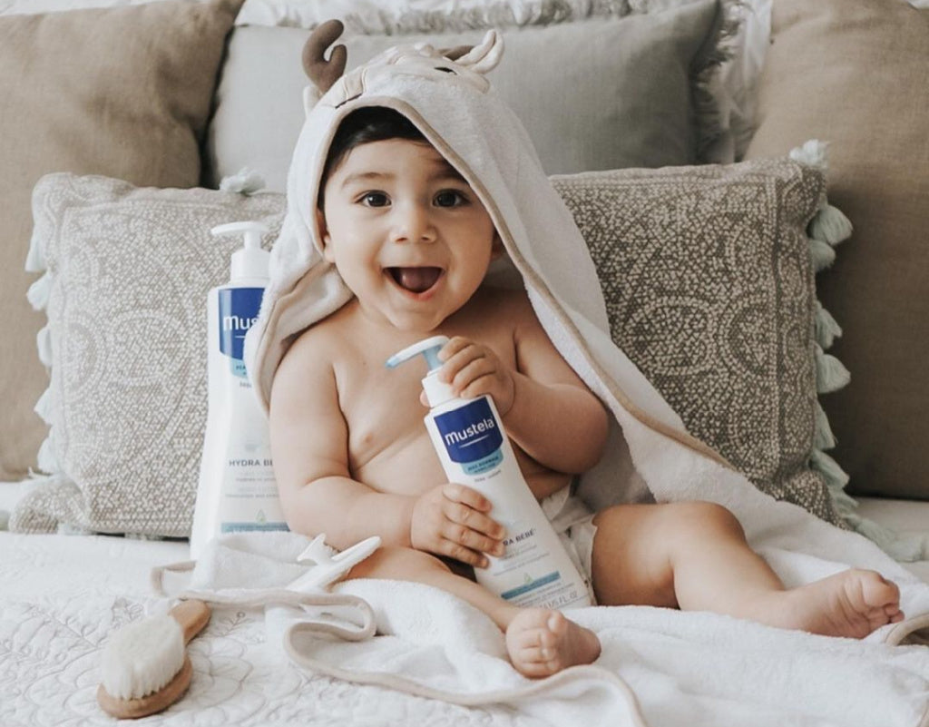 Baby with natural skin care from Mustela