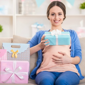 35 Baby Shower Host Gift Ideas To Make Them Happy, 2024