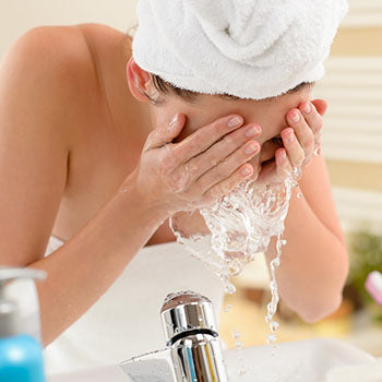 prevent dry skin with luke warm water