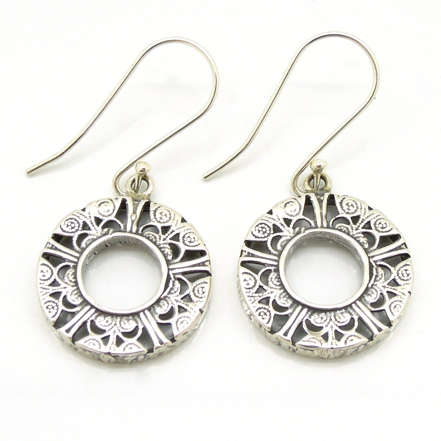 Round dangle filigree silver earrings – Hadas Jewelry - Roman glass jewelry