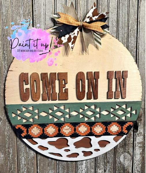 Tiger County Wooden Door Hanger