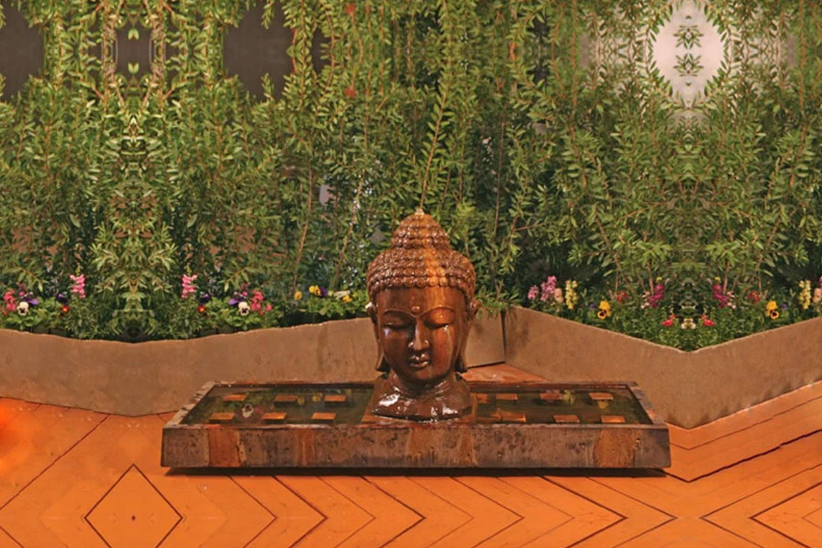 Buddha Head Fountain, Large in action in the backyard