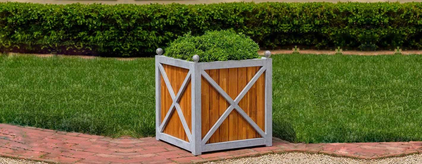 Square Villandry Planter - Zinc with Oak S/1 on bricks in the backyard