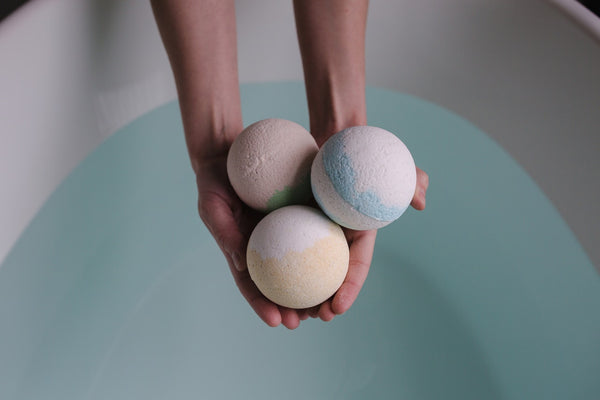 Crafting Project Ideas Using Mica Pigment Powder bath bombs