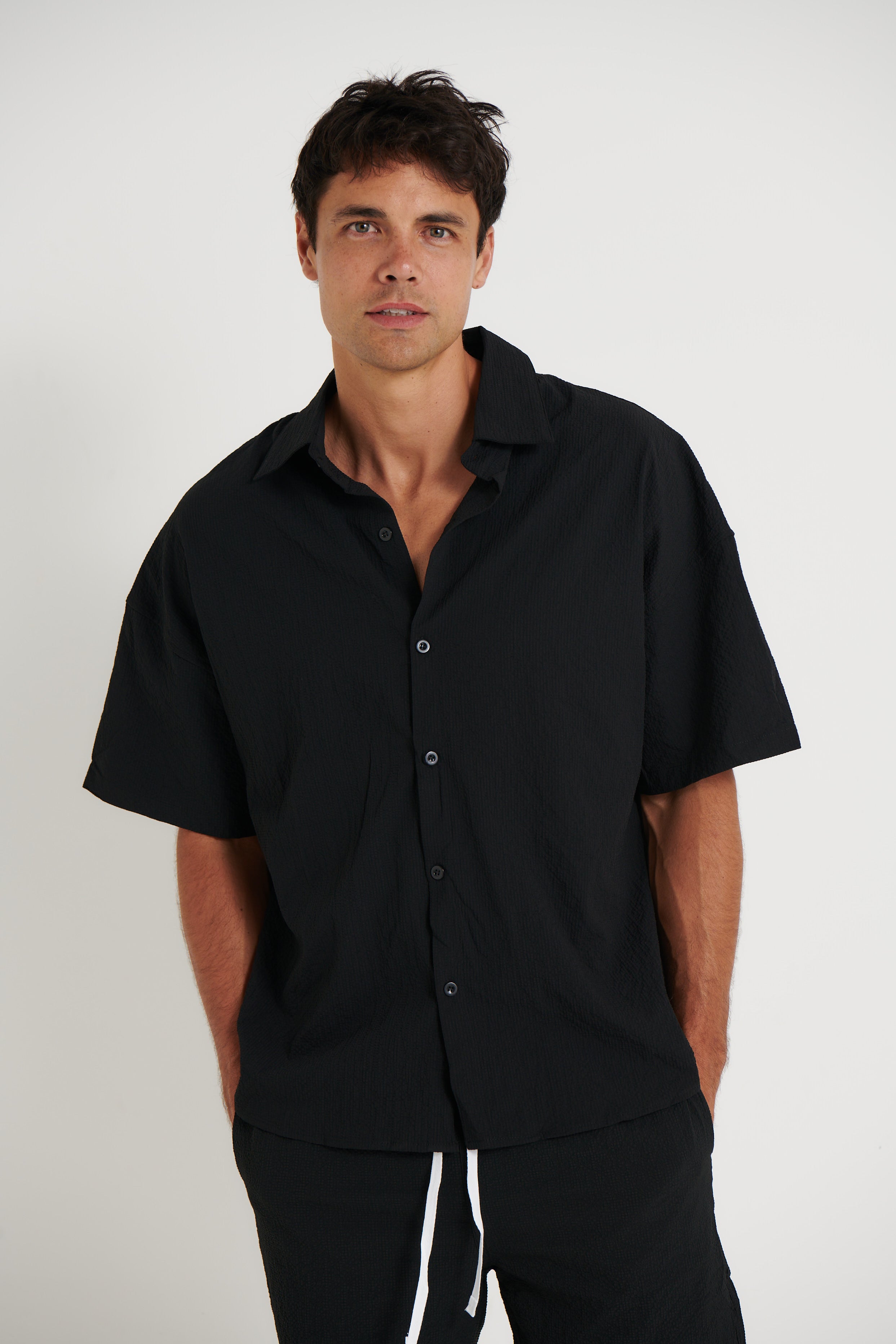 Larry Crinkle Texture Shirt Black - FINAL SALE