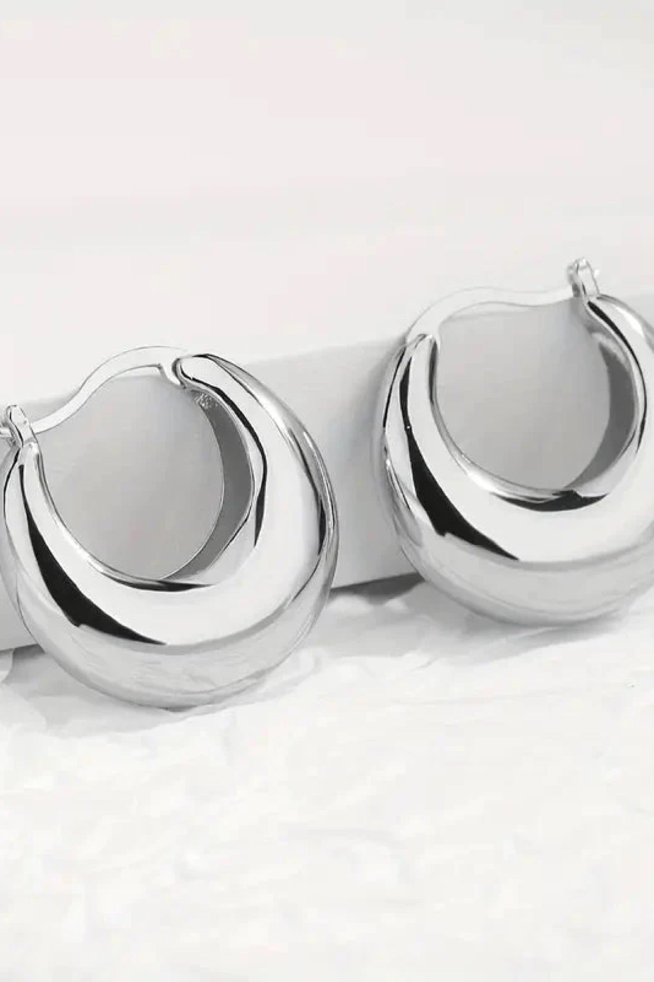 Kyla Hoop Earring Silver