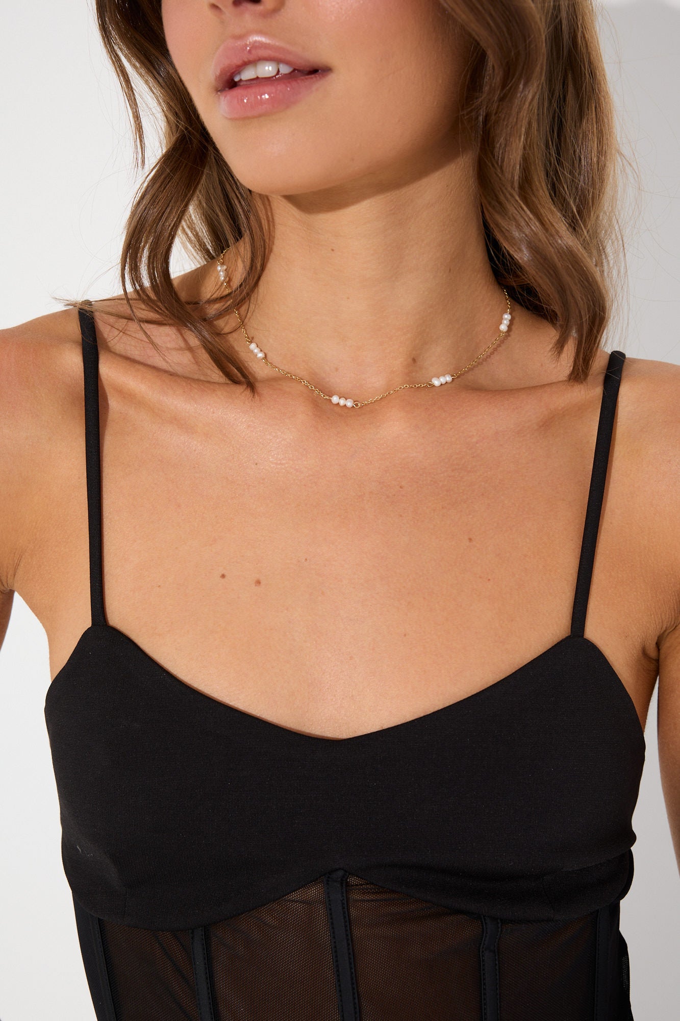 Megan Dainty Pearl Necklace Gold