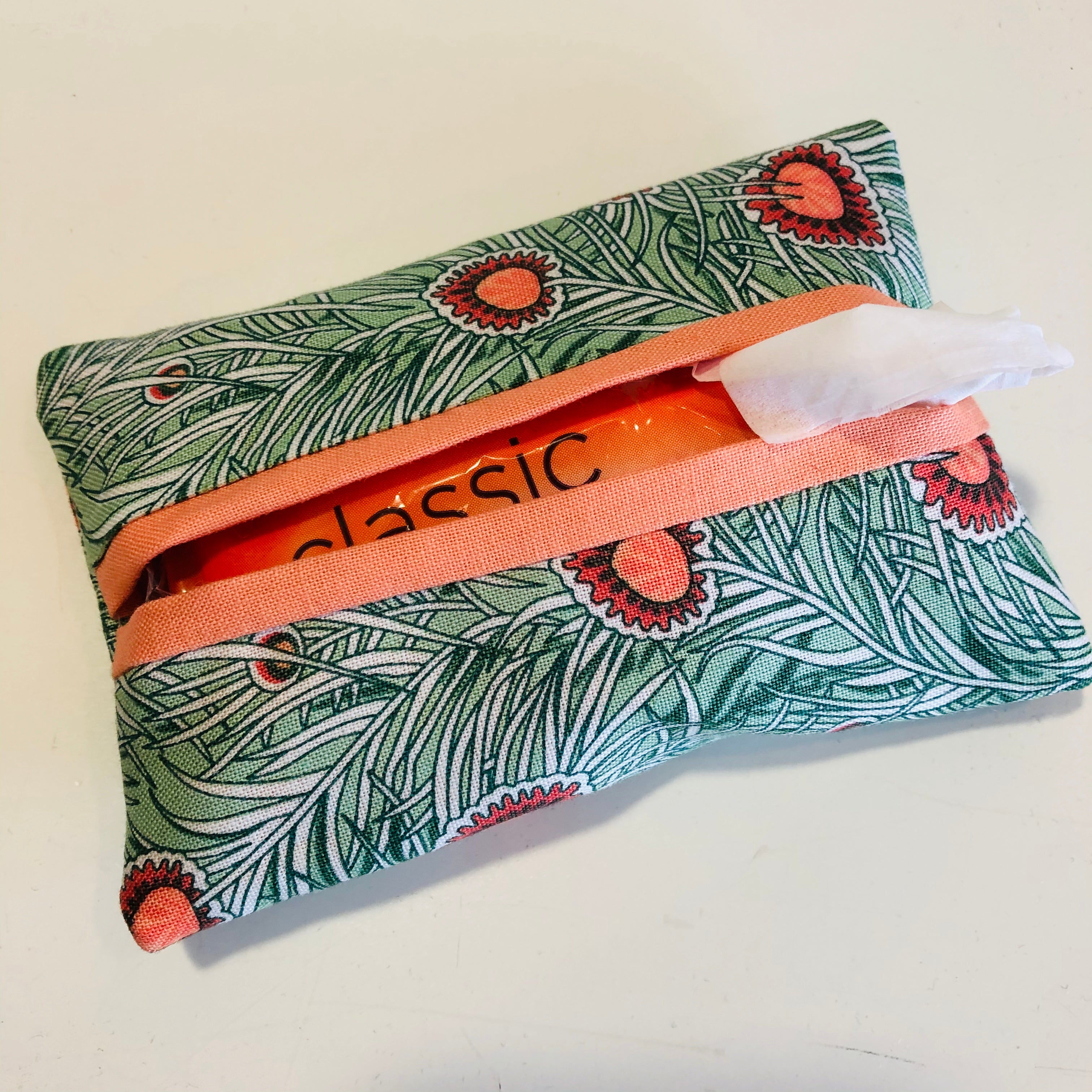 travel tissue pouch holder