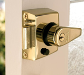 Auto deadlock night latch