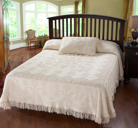 Martha Washington's Choice Bedspread