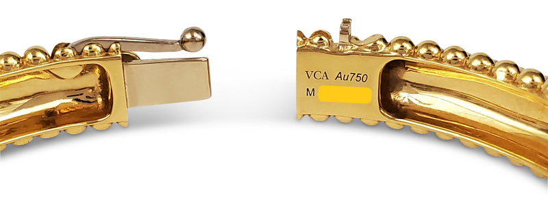 vca au750 bracelet price