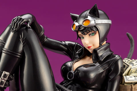 Batman - Catwoman - Bishoujo Statue - DC Comics Bishoujo Closeup