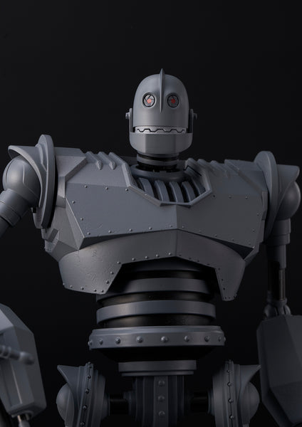 RIOBOT - The Iron Giant - Iron Giant Battle Mode Face Closeup
