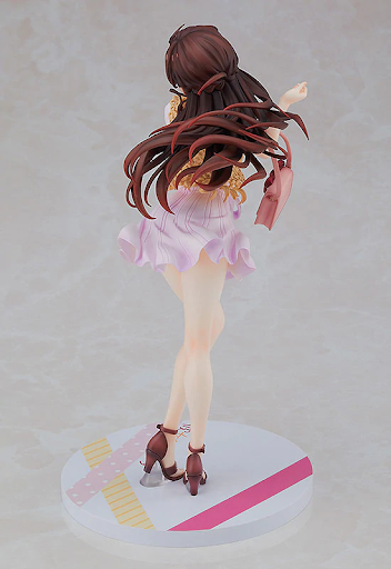 Rent-A-Girlfriend Chizuru figure hair and back