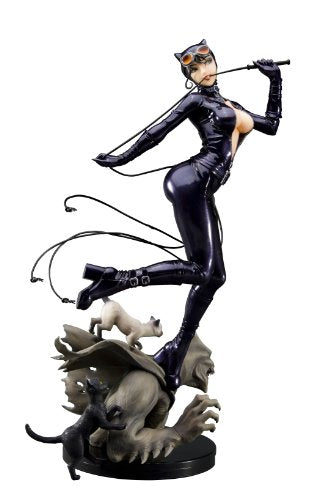 batman catwoman statue