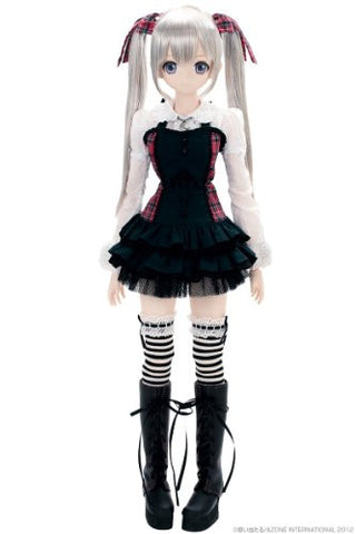 azone doll