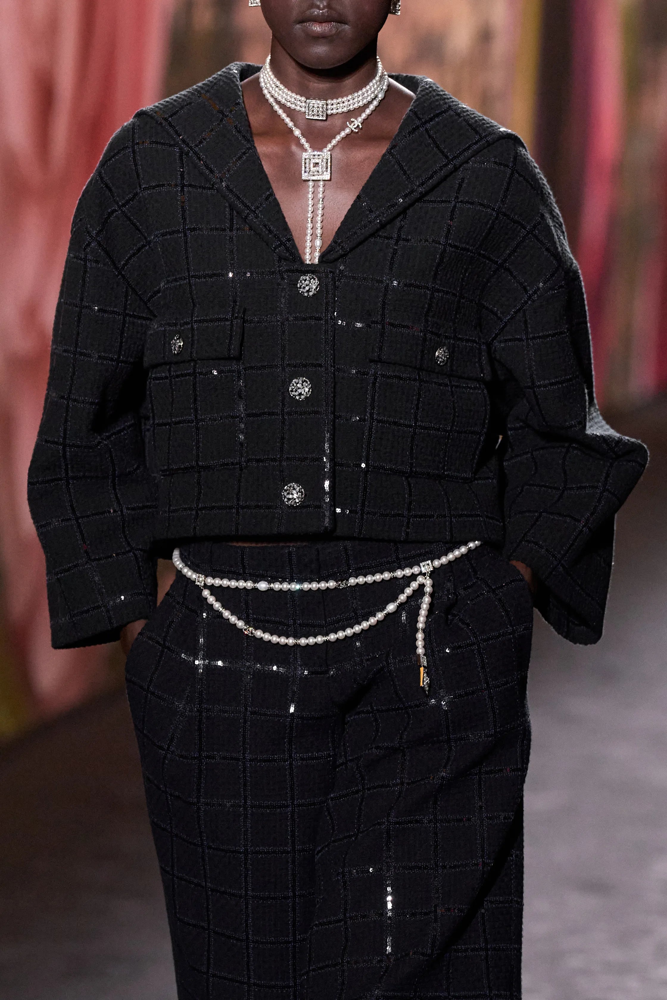 Chanel 2024 spring summer collection 24S runway chain belt