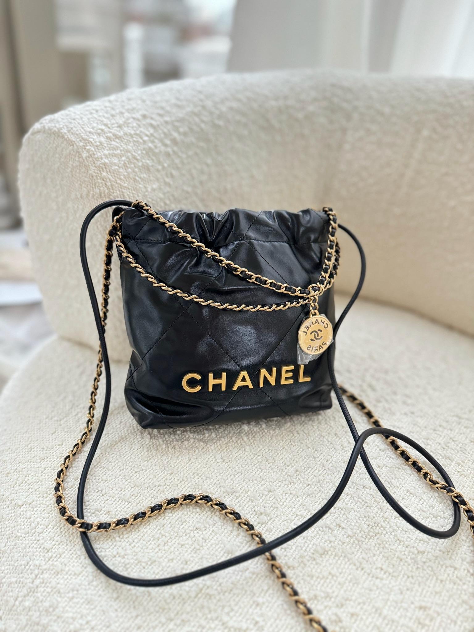 Chanel 22 Mini Bag Black Shiny Crumpled Calfskin