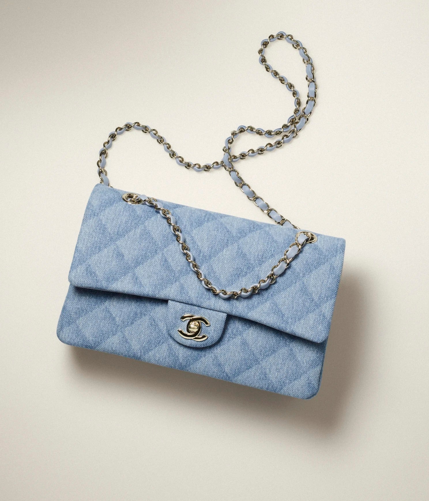 Chanel 22 Bag Glitter Denim Blue 38x42x8cm - tikhubs.ru in 2023