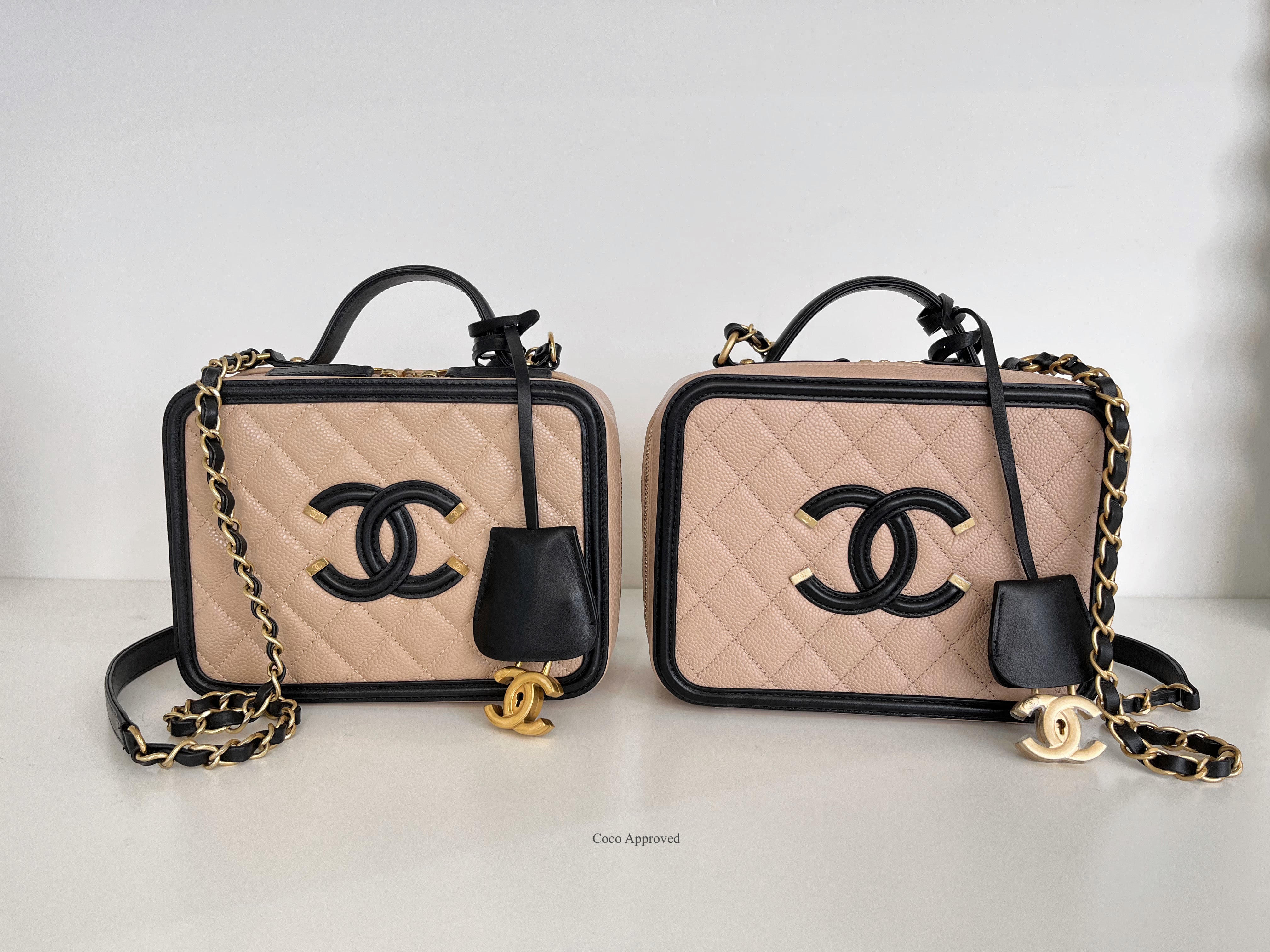 Chanel Quilted Medium CC Filigree Vanity Case Beige Caviar Gold Hardware : spot the counterfeit!