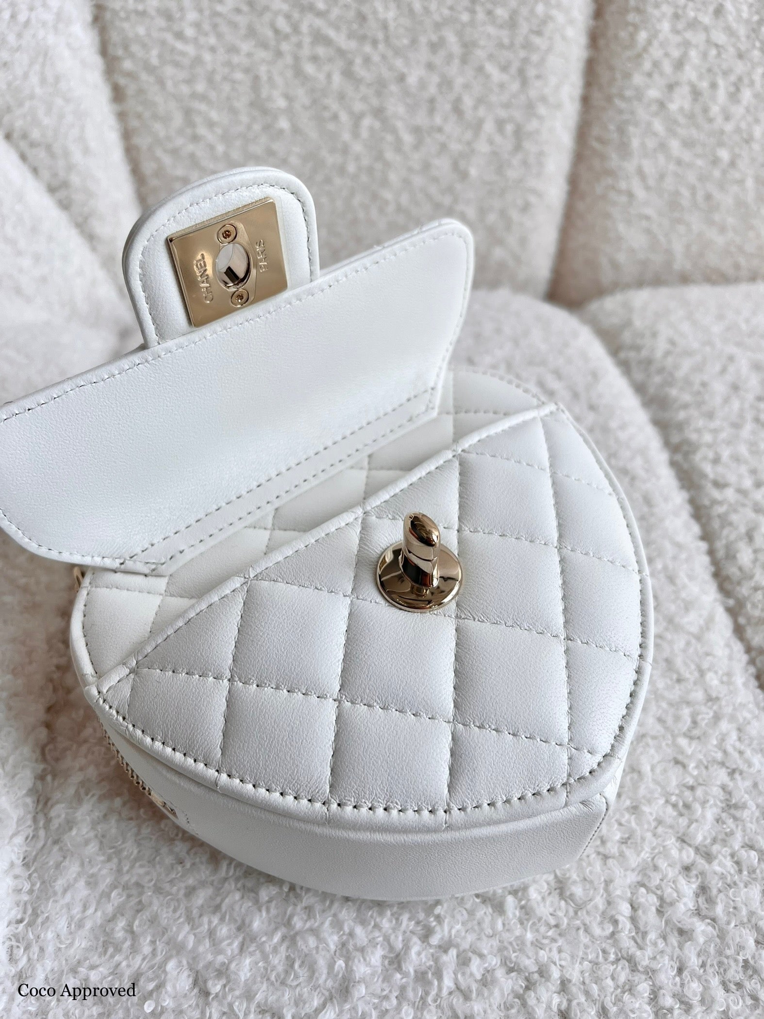 Chanel Small Heart Bag White Lambskin Gold Hardware 22S – Coco