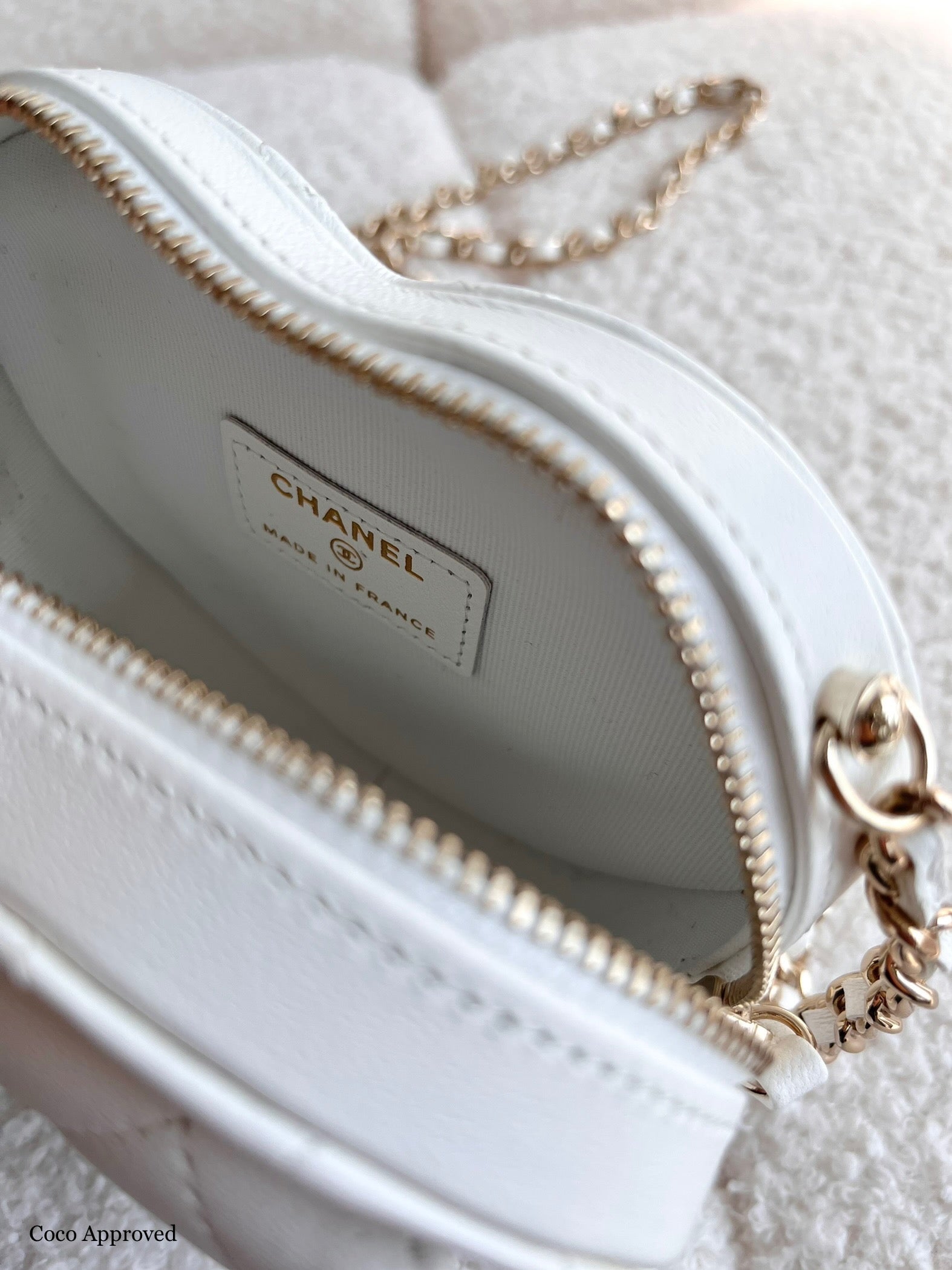 Chanel Heart Bag 22S White Lambskin in Lambskin Leather with Gold