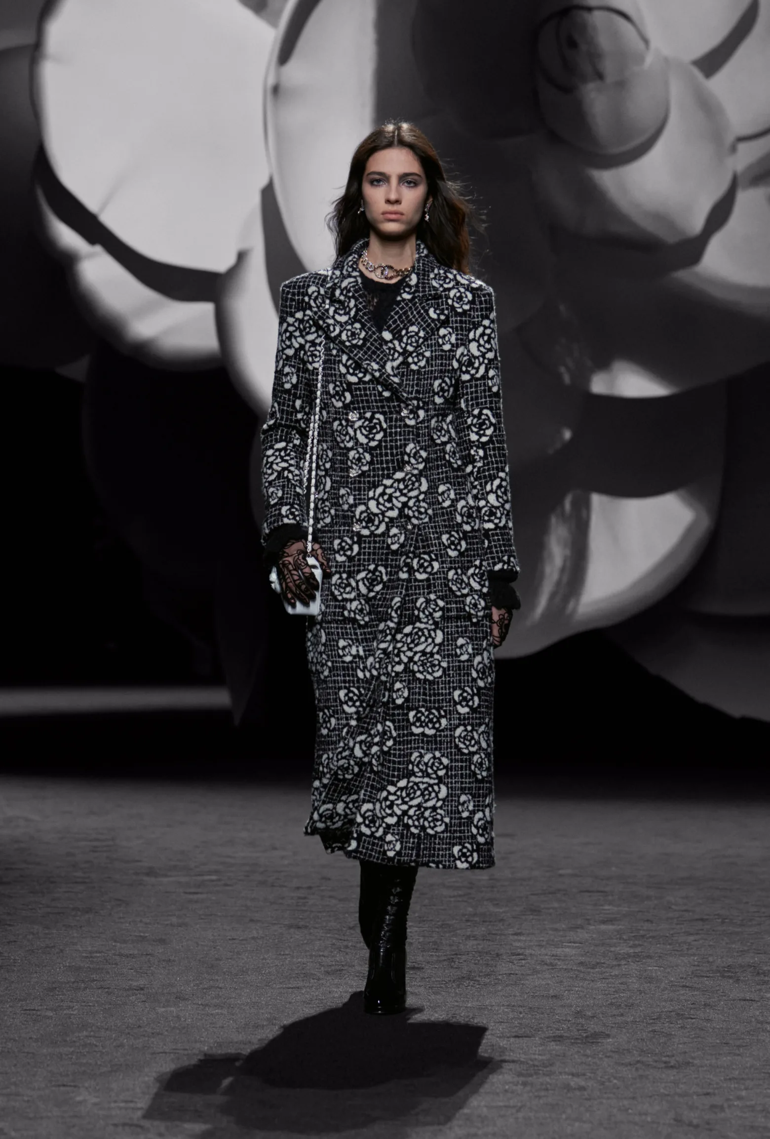 Chanel 23K 2023-2024 Fall-winter fashion show runway