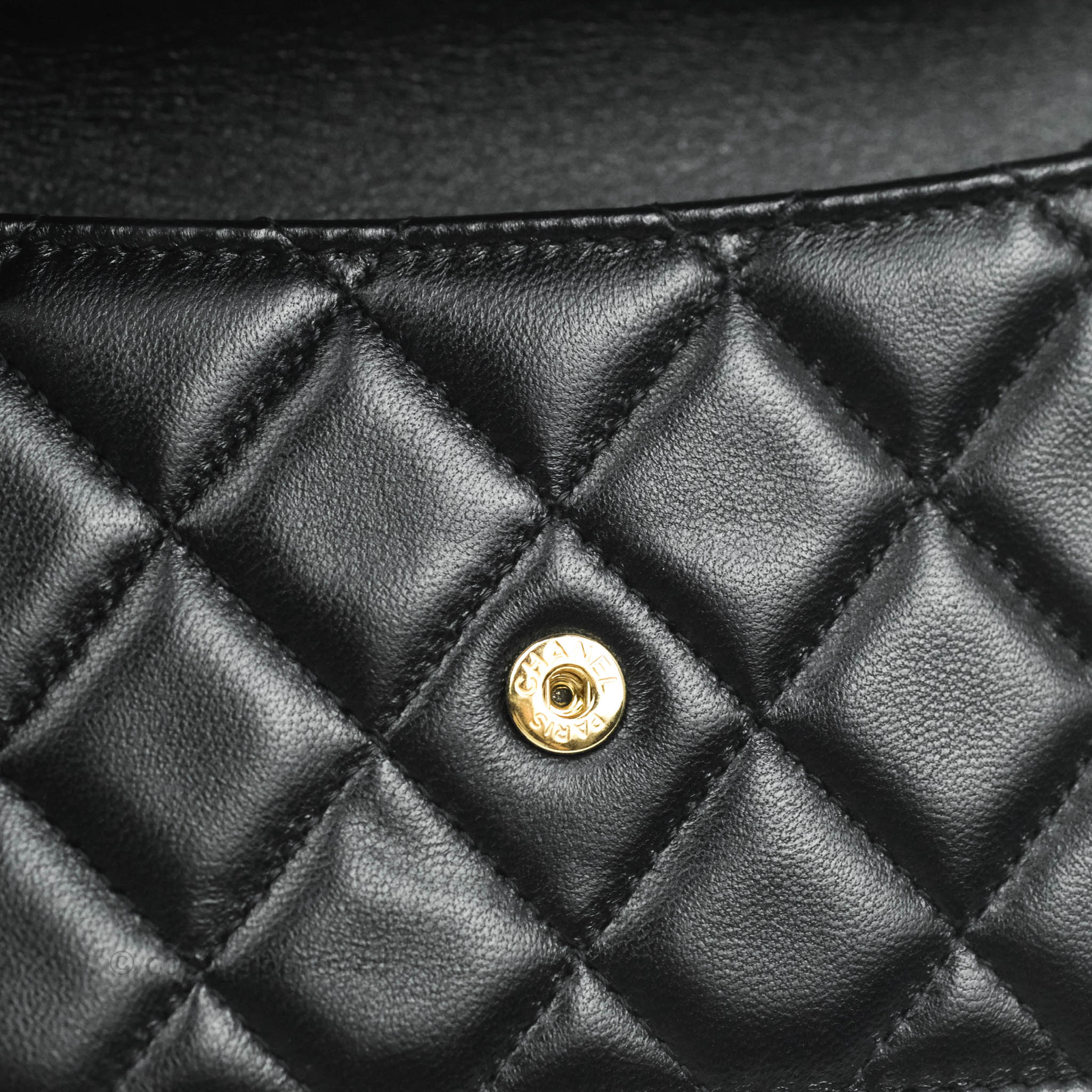 Chanel Flap Coin Purse With Chain Black Lambskin Aged Gold Hardware – Coco  Approved Studio