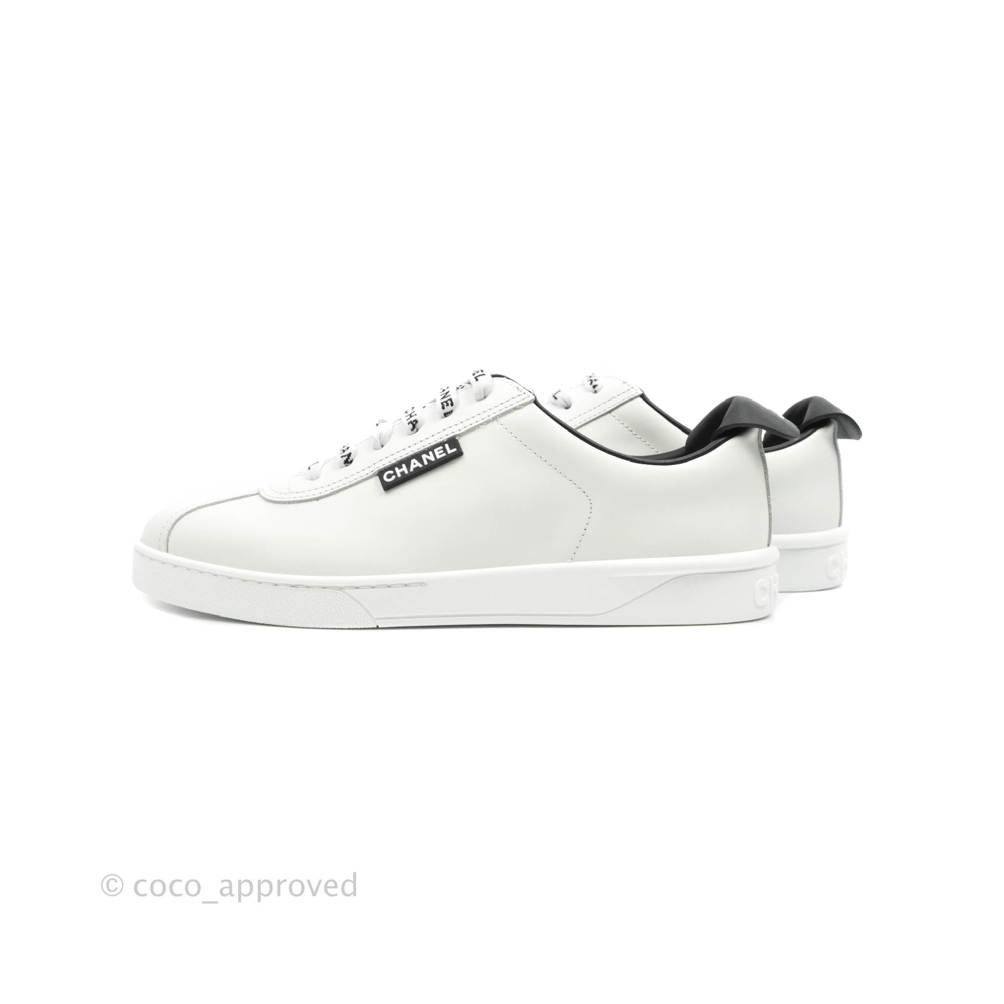 Chanel Logo Pull Tab Lace-up White & Black Size 37.5 – Coco Approved
