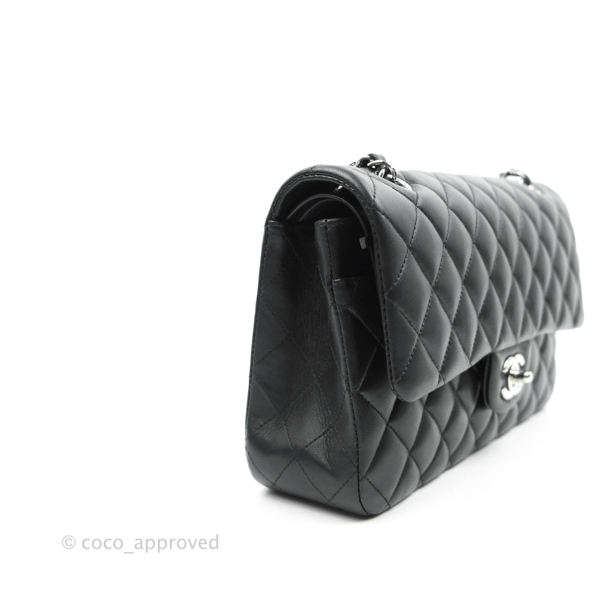 CHANEL Quilted Chain Shoulder Bag in Black  COCOON